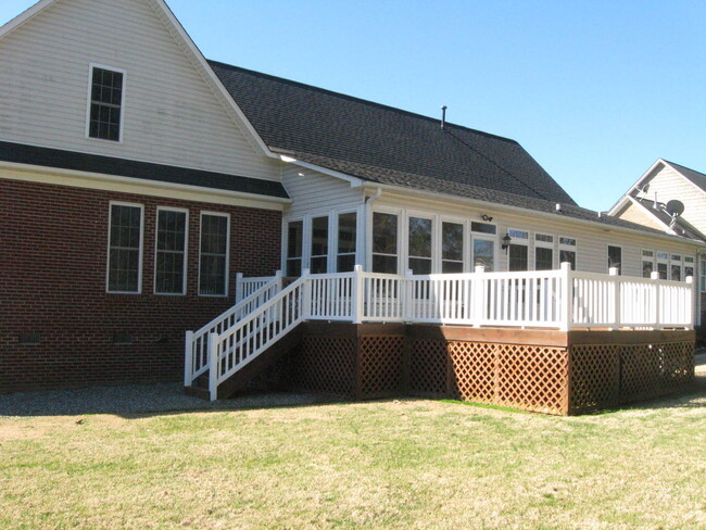 Building Photo - Burlington