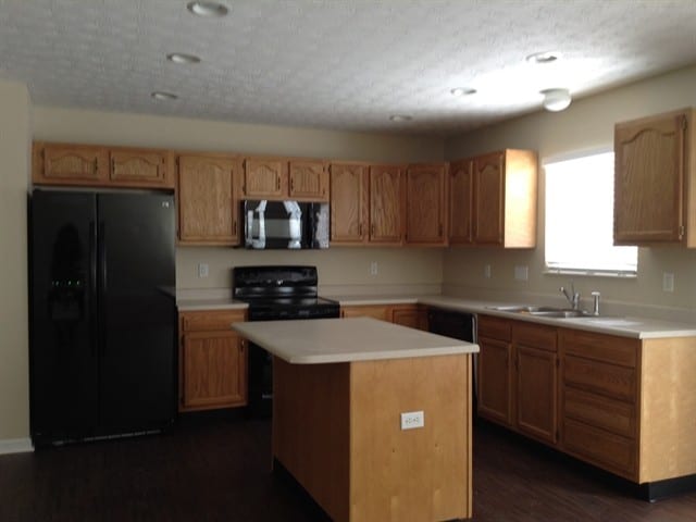 Building Photo - 928 Delhi Dr