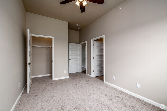 3HAB, 2BA - 1165 ft² - Dormitorio 1 - Finley Ridge Apartments