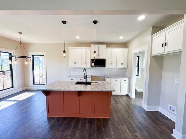 Foto del edificio - 1184 County House Ln