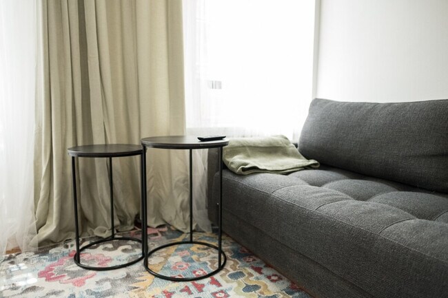 Foto del edificio - 302 E 104th St