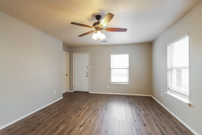 Building Photo - 12123 Carriage Oak Cir