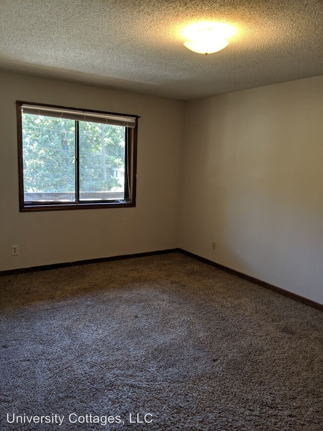 Foto del edificio - 804 Creekside Dr