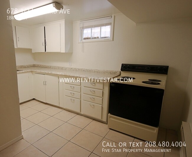 Foto del edificio - Centrally Located One Bedroom Apartment Av...