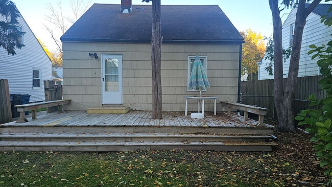 Building Photo - 3901 Herrick St