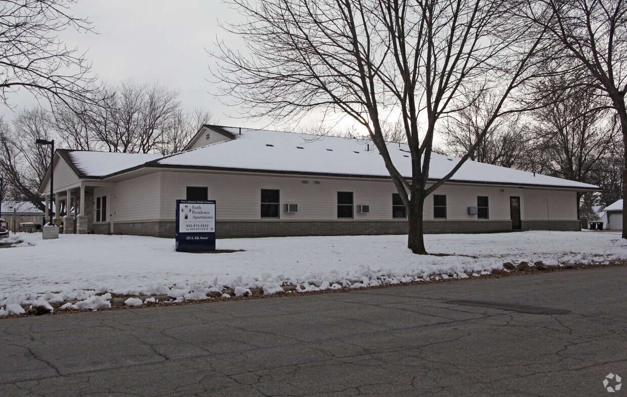 Foto del edificio - Faith Residence Apartments