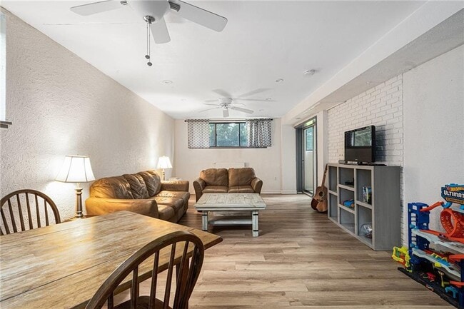 Building Photo - 401 Bellevue Ave