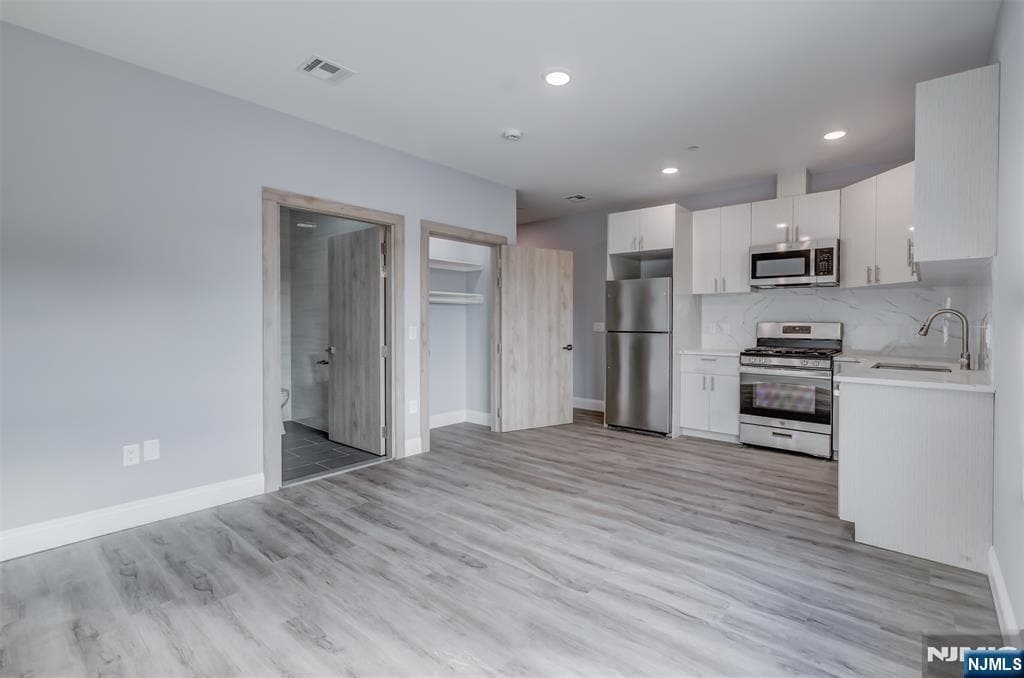 Building Photo - 311 Sip Ave