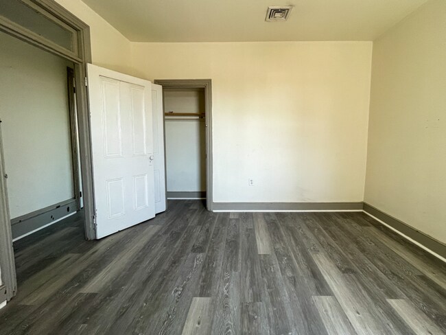 Building Photo - 1312 N 3rd St