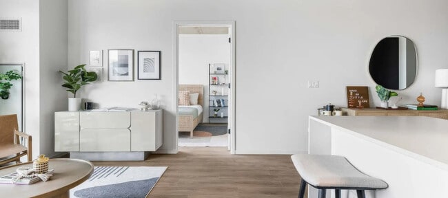 Building Photo - 225 N Elizabeth St