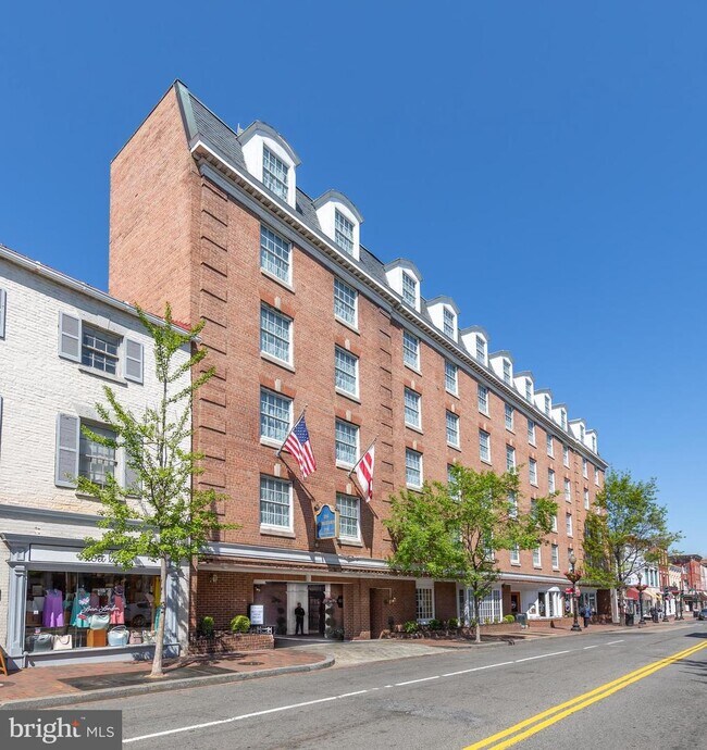 Building Photo - 1310 Wisconsin Ave NW