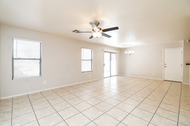 Building Photo - 5819 E Harmony Ave