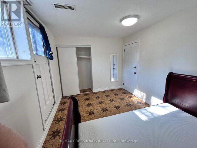 Photo du bâtiment - 62 Navaho Dr