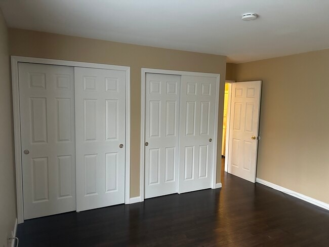 Foto del edificio - 57 Birchwood Rd