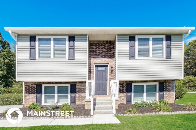 Building Photo - 129 Longvale Dr