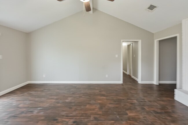 Foto del edificio - 11122 Kirwin Ln