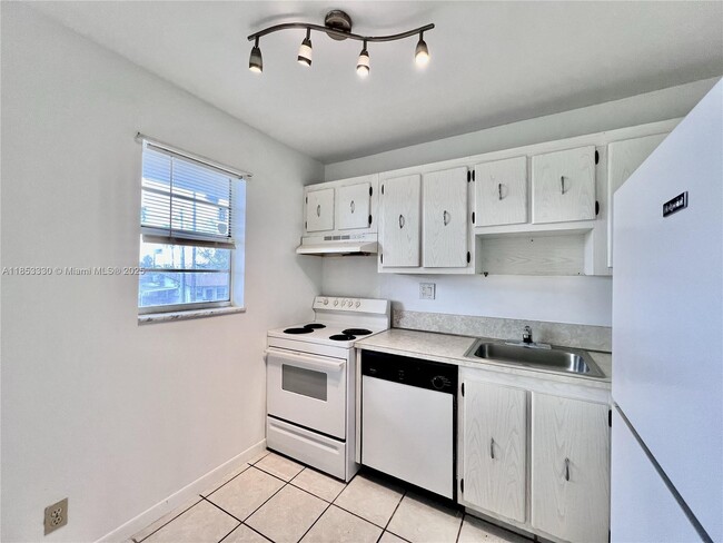 Foto del edificio - 220 SW 9th Ave