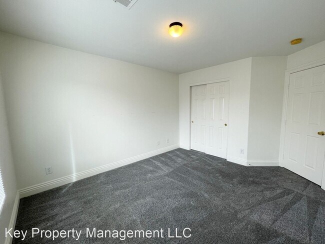 Building Photo - 2 br, 2 bath House - 3308 Jamaica Princess...