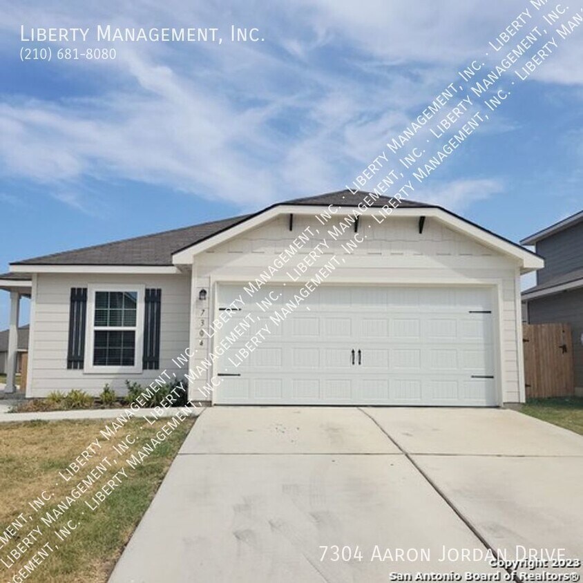 Primary Photo - Beautiful 4 Bedroom Home in Luckey Ranch