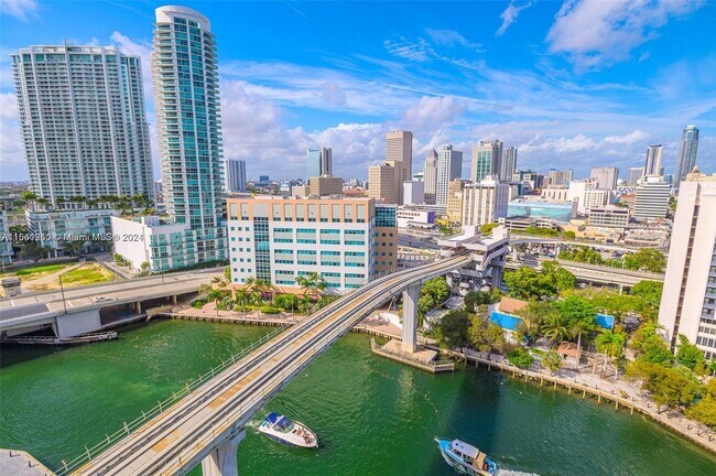 Foto del edificio - 31 SE 5th St