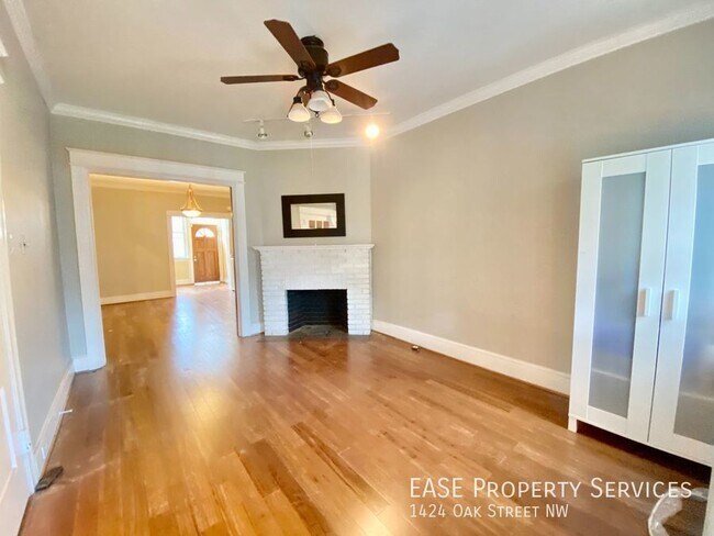 Foto del edificio - 1424 Oak St NW