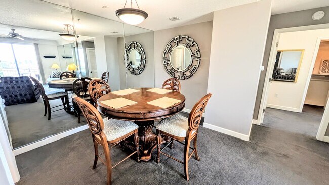 Foto del edificio - Annual furnished/Seasonal/short term 2 bedroom 2 bath In the Renaissance