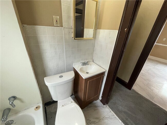 Foto del edificio - 4024 E 143rd St