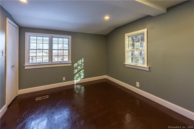 Building Photo - 653 Wolcott St