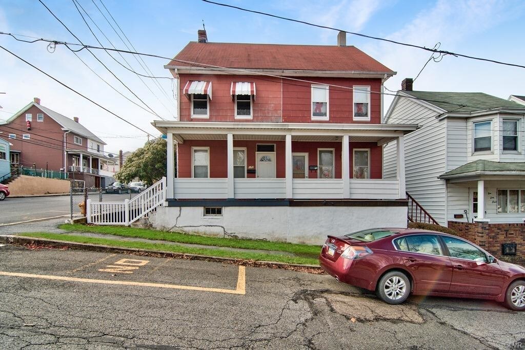 Primary Photo - 172 East St