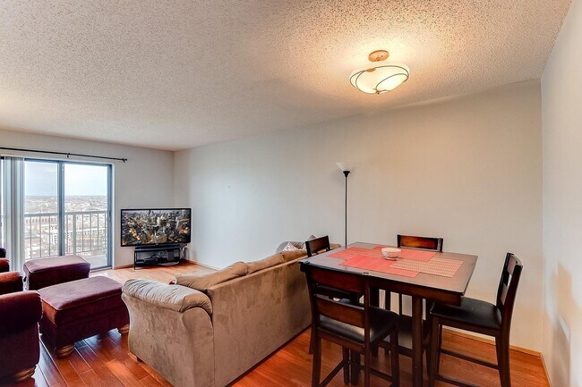 living - 78 10th St E