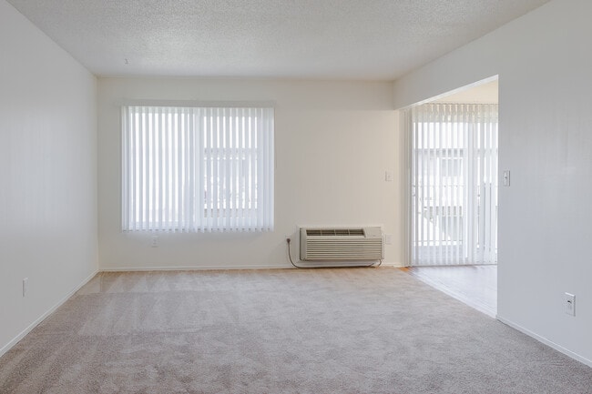 Building Photo - Gateway Park