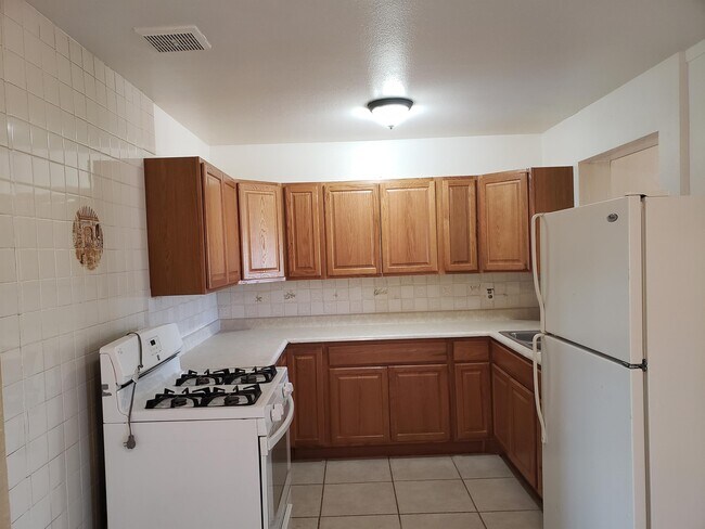 Building Photo - 3728 W Corona Ave
