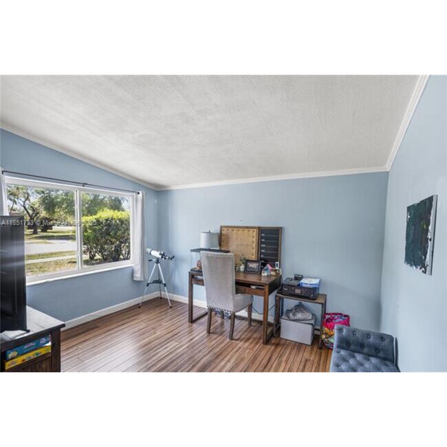 Foto del edificio - 19310 Christmas Rd