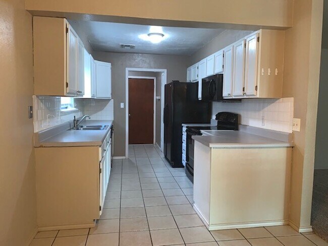 Foto del edificio - 5005 SE Kincaid Ave