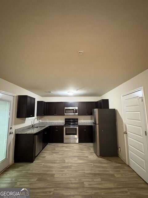 Foto del edificio - 665 Carlton Pointe Dr