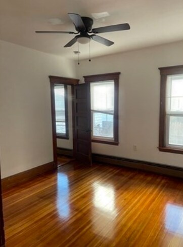 Foto del edificio - 10 Bowdoin St