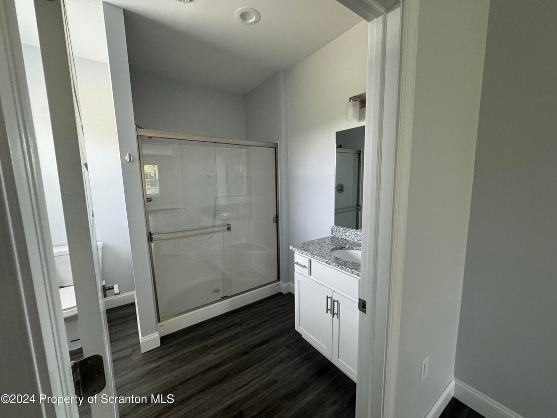 325 Circle Dr, Taylor, PA 18517 - Room for Rent in Taylor, PA |  Apartments.com