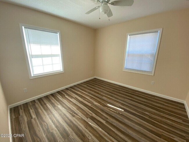 Foto del edificio - 5019 Cherry St