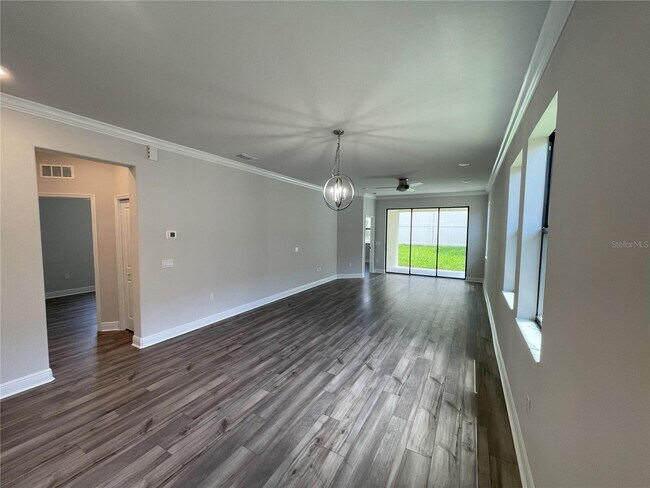 Foto del edificio - 1437 N River Cir