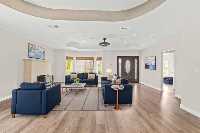 Building Photo - 5027 Ledge Ave