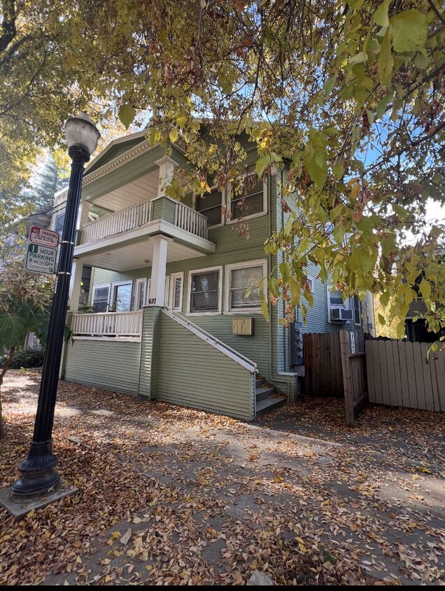 Photo - 622 14th St (Sacramento, CA)