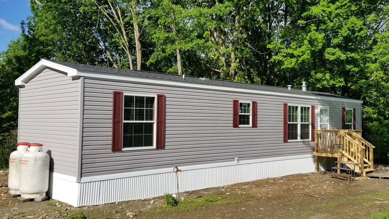 Primary Photo - 120 Clove Rd