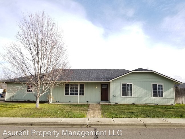 Building Photo - 1104 Coachman Dr