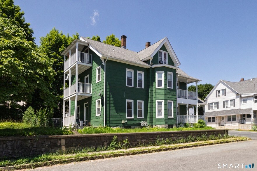 Foto del edificio - 95 Sunnyside Ave