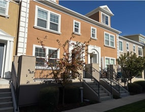 Building Photo - 404 Longden Ave