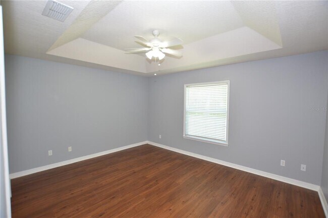 Building Photo - 42 Farmsworth Dr