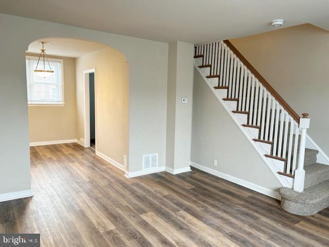Foto del edificio - 6345 Gillespie St