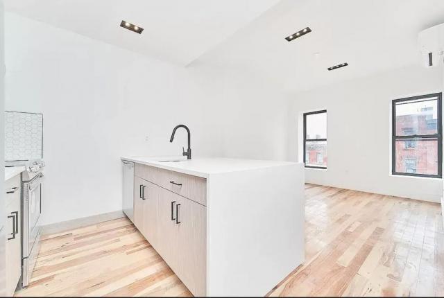 Foto del edificio - 1 bedroom in Brooklyn NY 11215