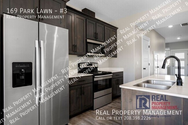 Foto del edificio - 169 Park Lawn Dr