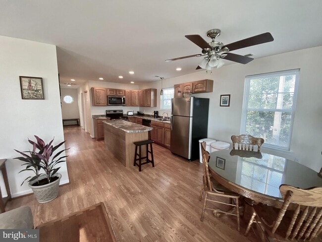 Building Photo - 18816 Wicomico River Dr